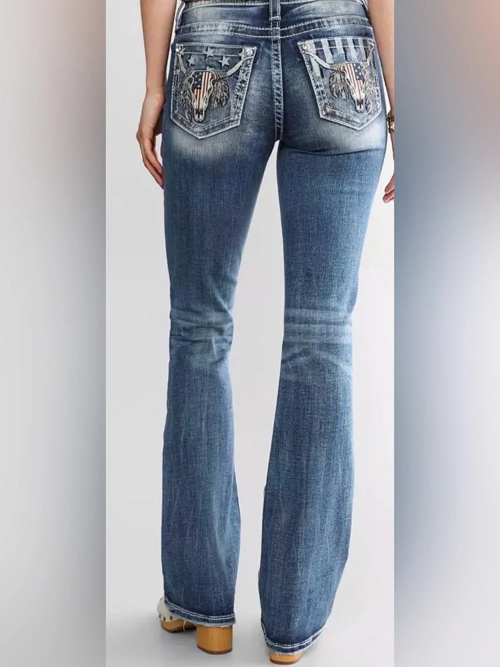 Miss Me Flare Jeans . Patriotic Bull . Size 29 - Picture 2 of 15